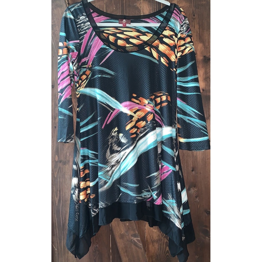 From The Heart Trudy M Tunic Blouse Colorful Faux Snake Pattern 3/4‎ Slv Asy Hem